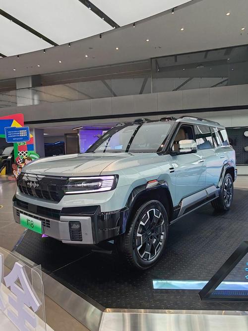 惠州6比亚迪方程豹硬派越野的爆款，英菲尼迪35周年与你共成长